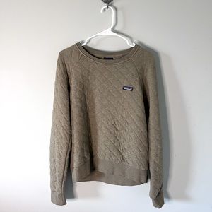 Womens quilted Patagonia crewneck